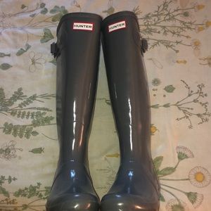 tall grey hunter rain boots | size 5 ✨